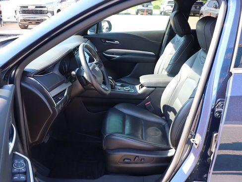 Used 2019 Cadillac XT4 Premium Luxury w/ Cold Weather Package AWD/4WD image 11