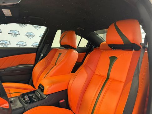 Used 2023 Dodge Charger SXT w/ Blacktop Package image 17