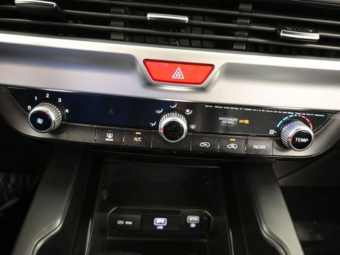 Used 2021 Kia Telluride LX image 23