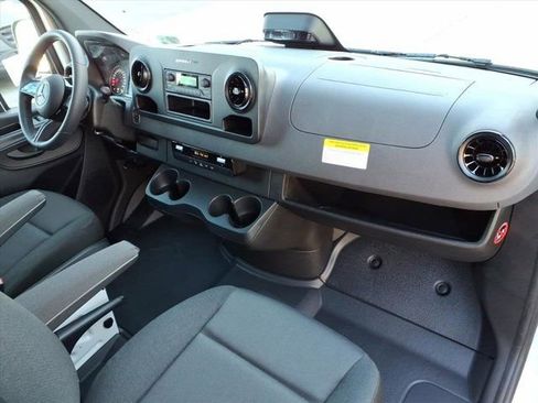 New 2025 Mercedes-Benz Sprinter 2500 image 16