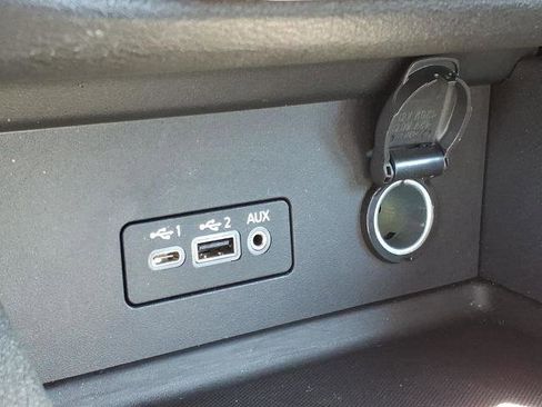 Certified 2023 Nissan Sentra SR w/ SR Premium Package FWD image 22