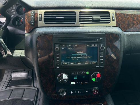 Used 2009 GMC Yukon Denali AWD/4WD image 17