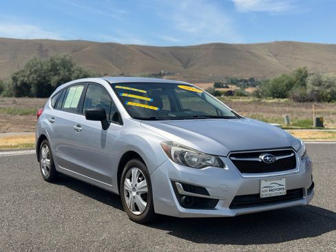 Used 2015 Subaru Impreza 2.0i AWD/4WD image 3