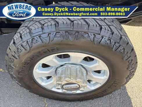 Used 2023 Ford F350 XLT AWD/4WD image 11