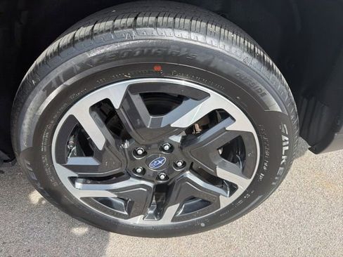 Used 2025 Subaru Forester Limited image 45
