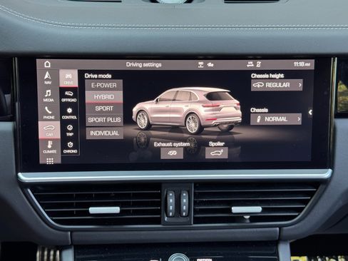 Used 2021 Porsche Cayenne Turbo S image 31