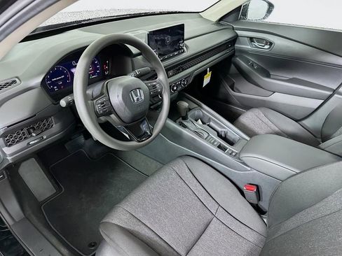 Used 2025 Honda Accord LX image 10