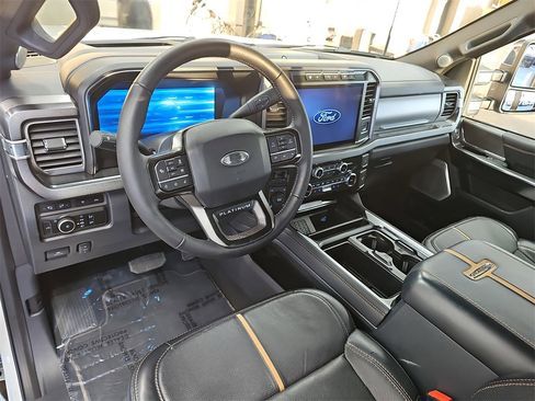 Used 2024 Ford F350 Platinum image 15