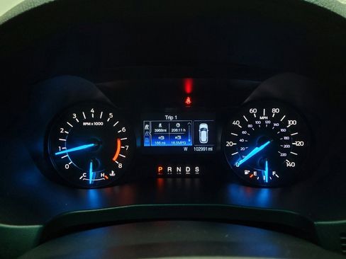 Used 2016 Ford Explorer image 23