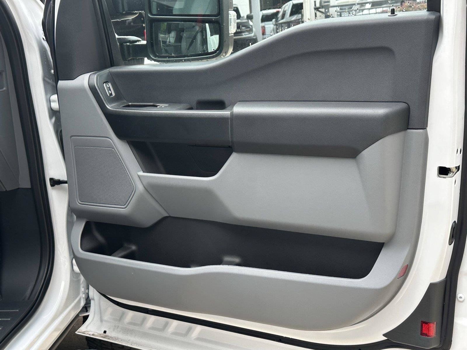 New 2025 Ford F350 XL w/ XL Chrome Package AWD/4WD image 14