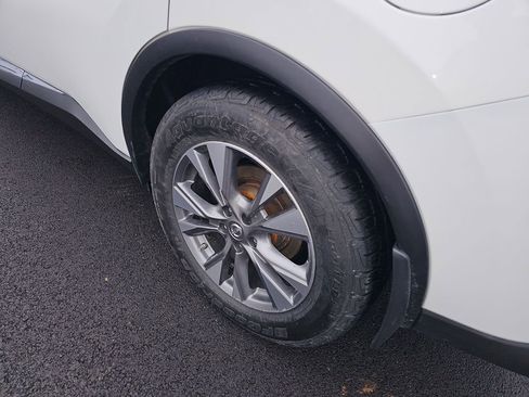 Used 2017 Nissan Murano S image 23