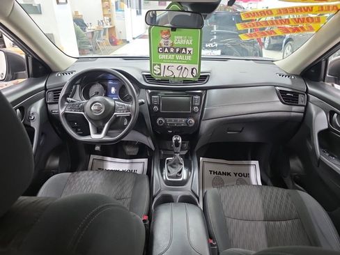 Used 2020 Nissan Rogue S image 10