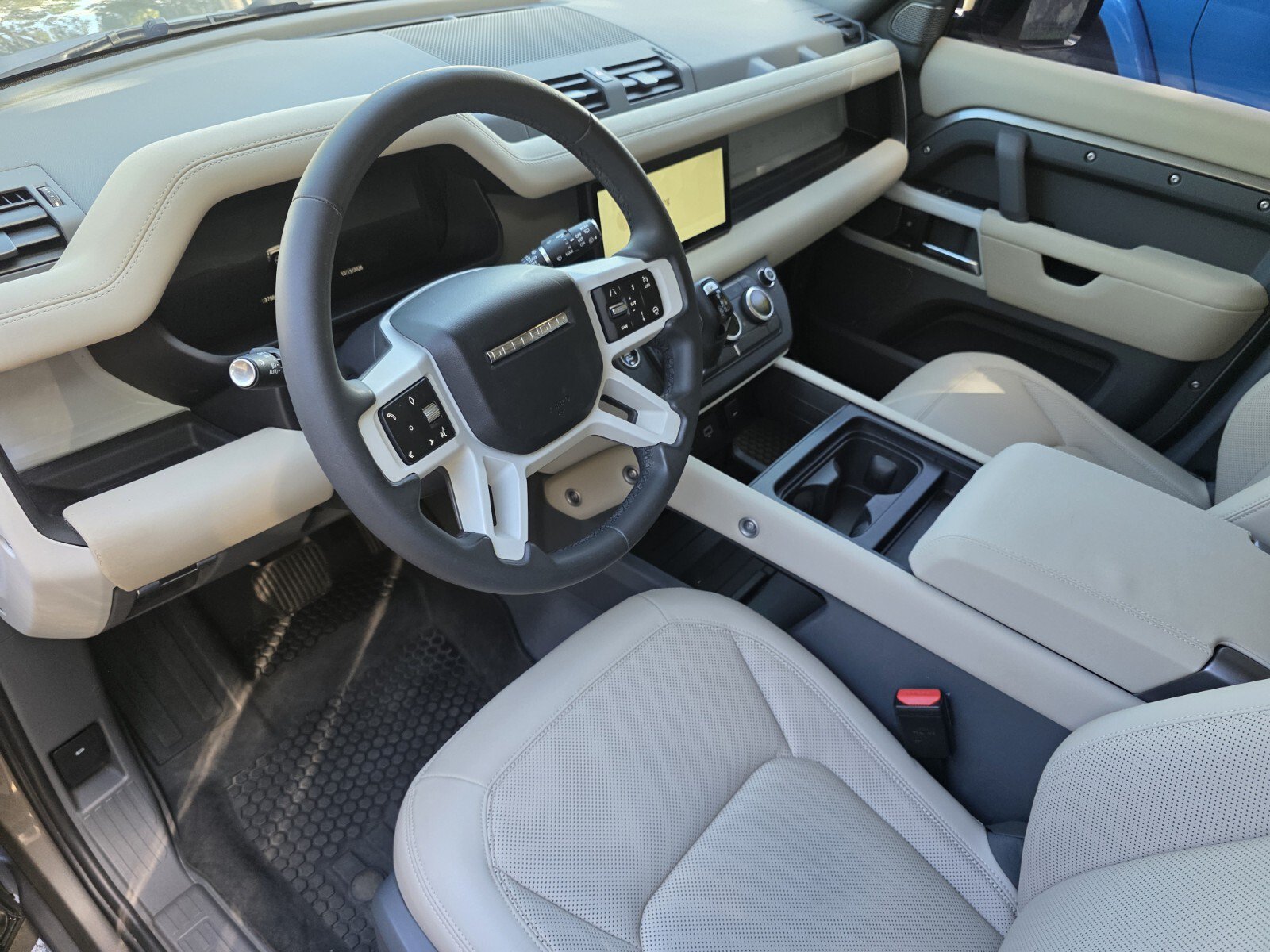 Certified 2024 Land Rover Defender 110 S AWD/4WD image 11