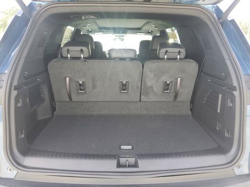 New 2025 Chevrolet Traverse LT w/ Enhanced Driving Package image 7