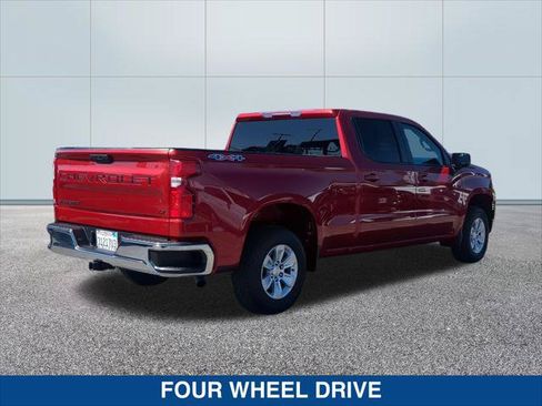 Used 2023 Chevrolet Silverado 1500 LT AWD/4WD image 5