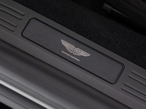 Used 2026 Aston Martin V8 Vantage Coupe RWD image 13