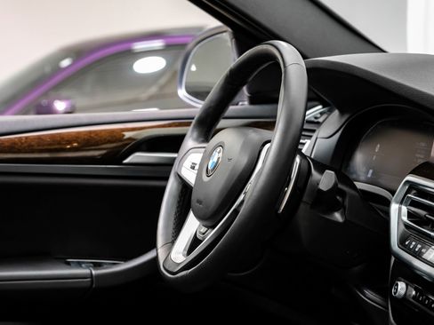 Used 2024 BMW X4 xDrive30i w/ Parking Assistance Package image 17