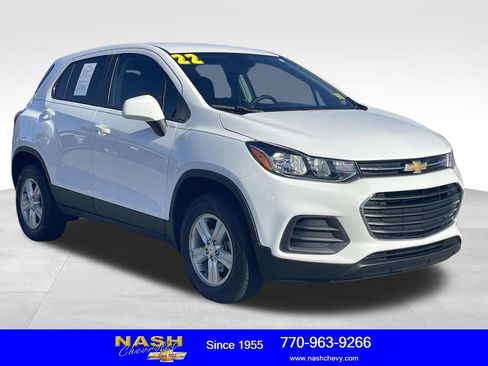 Certified 2022 Chevrolet Trax LS w/ Tint and Cruise Package image 1