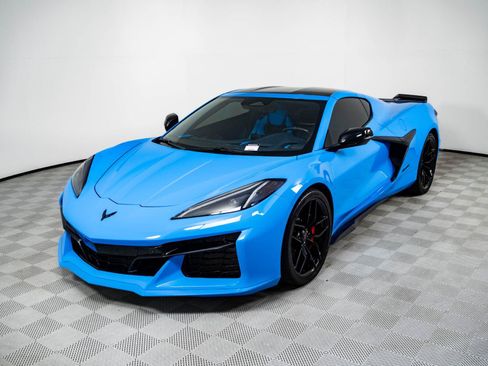 Used 2025 Chevrolet Corvette Z06 RWD image 32