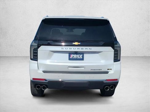 New 2025 Chevrolet Suburban Premier AWD/4WD image 8