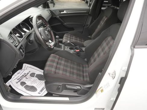 Used 2021 Volkswagen GTI S image 9