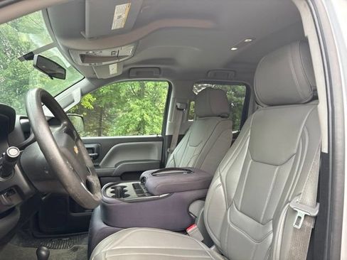 Used 2016 Chevrolet Silverado 1500 Custom w/ Custom Convenience Package AWD/4WD image 5