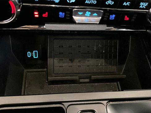 Certified 2023 Ford F150 Platinum w/ Equipment Group 701A High image 25