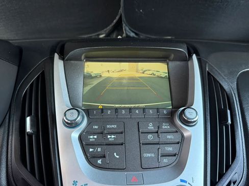 Used 2017 Chevrolet Equinox LT w/ Convenience Package FWD image 53