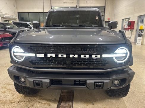 Used 2022 Ford Bronco Wildtrak image 8