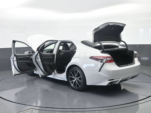 Used 2024 Toyota Camry SE FWD image 76
