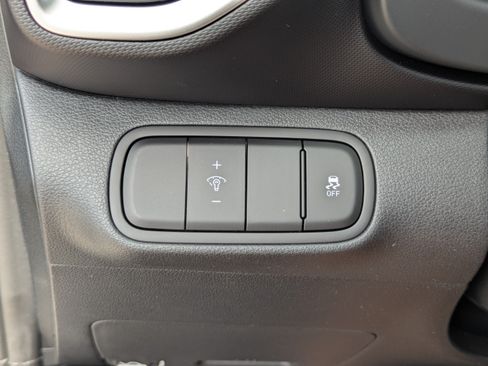 New 2026 Hyundai Venue SEL FWD image 30