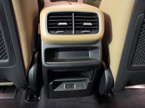 Certified 2026 Mercedes-Benz GLE 450 4MATIC image 31