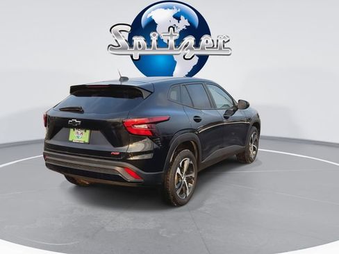 Used 2024 Chevrolet Trax RS image 9