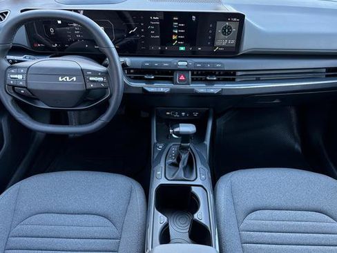 New 2025 Kia K4 EX image 15