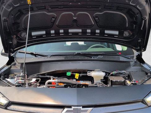 New 2027 Chevrolet Bolt LT w/ Comfort Package FWD image 17