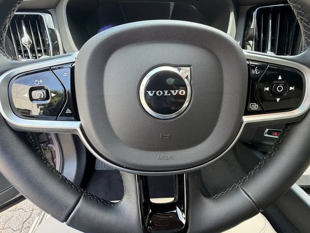 Used 2026 Volvo XC60 B5 Core AWD/4WD image 24