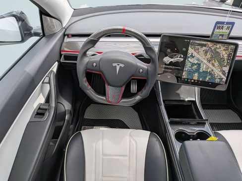 Used 2020 Tesla Model Y Performance AWD/4WD image 13