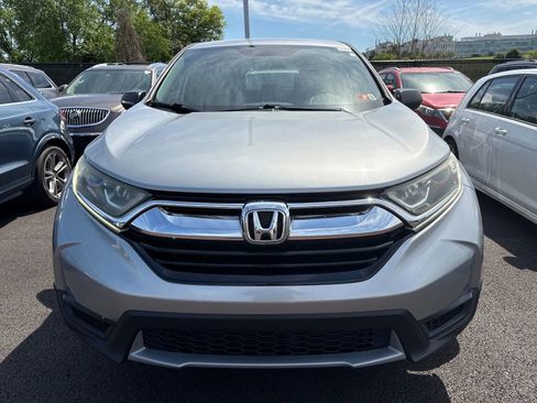 Used 2017 Honda CR-V LX image 2