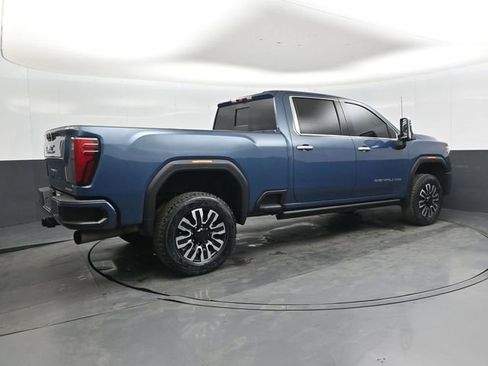 Used 2024 GMC Sierra 2500 Denali Ultimate AWD/4WD image 4