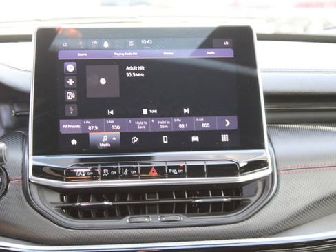 Used 2024 Jeep Compass Trailhawk image 16