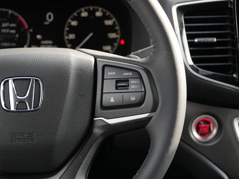 Used 2025 Honda Ridgeline RTL image 23