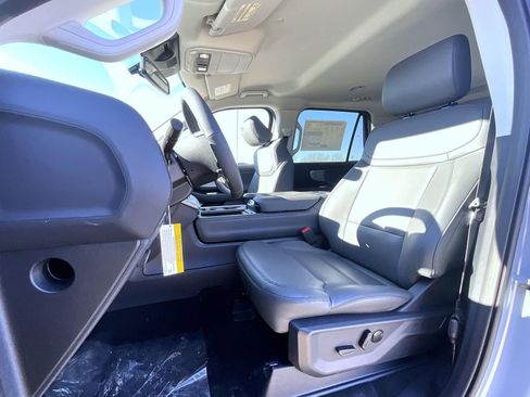 New 2026 Ford Expedition Max Active image 9