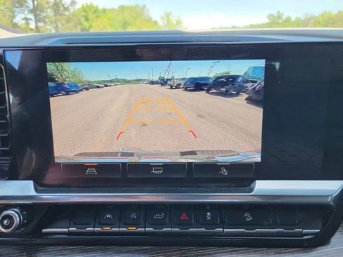 Used 2024 GMC Sierra 1500 SLE w/ Preferred Package AWD/4WD image 14
