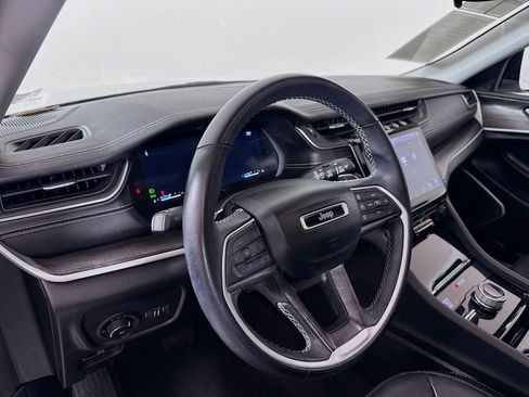 Used 2021 Jeep Grand Cherokee L Limited image 9