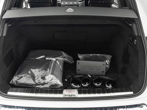 Used 2024 Mercedes-Benz Maybach GLS 600 4MATIC image 19