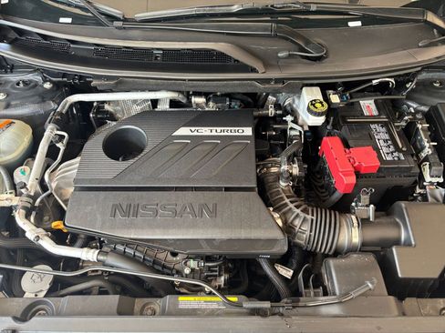 Used 2025 Nissan Rogue SV FWD image 28