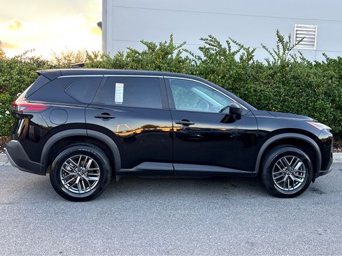 Certified 2023 Nissan Rogue S image 29