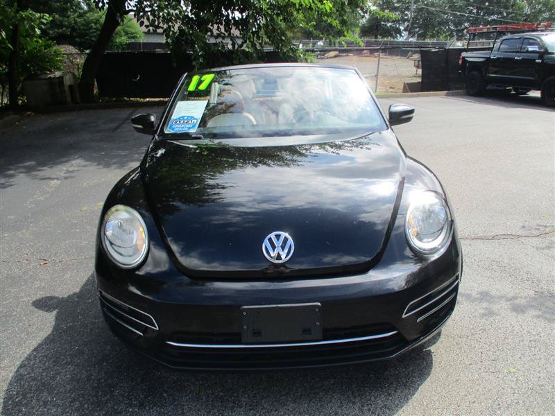 Used 2017 Volkswagen Beetle 1.8T FWD image 2