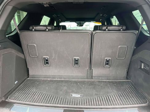 Used 2025 Cadillac Escalade Sport w/ Touring Package image 18