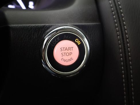 Used 2019 Nissan Armada SV image 36